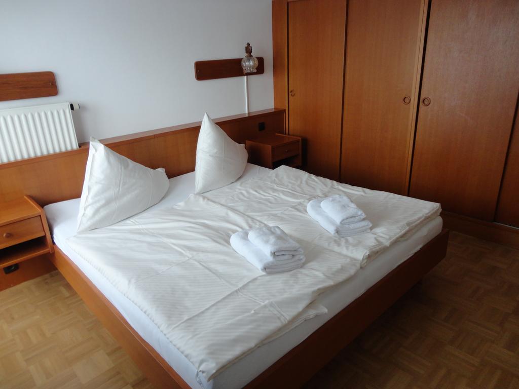 Panoramablickhotel - Lakeview Apartments Annenheim Bilik gambar