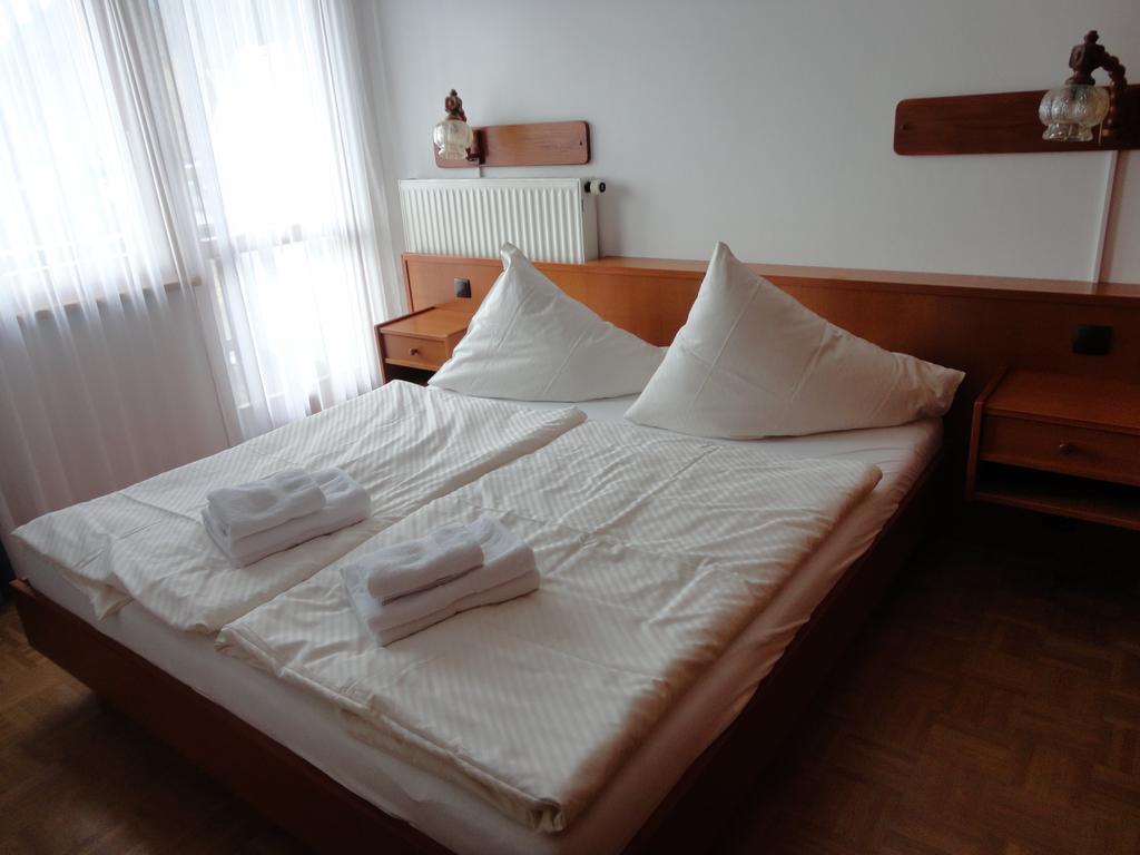 Panoramablickhotel - Lakeview Apartments Annenheim Bilik gambar