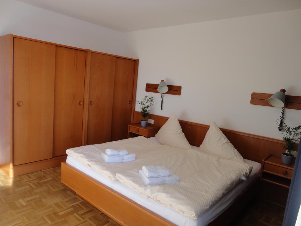 Panoramablickhotel - Lakeview Apartments Annenheim Luaran gambar