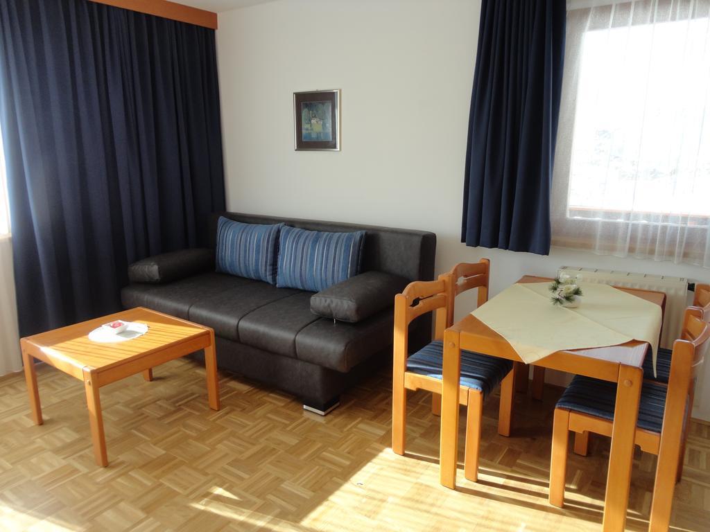 Panoramablickhotel - Lakeview Apartments Annenheim Luaran gambar