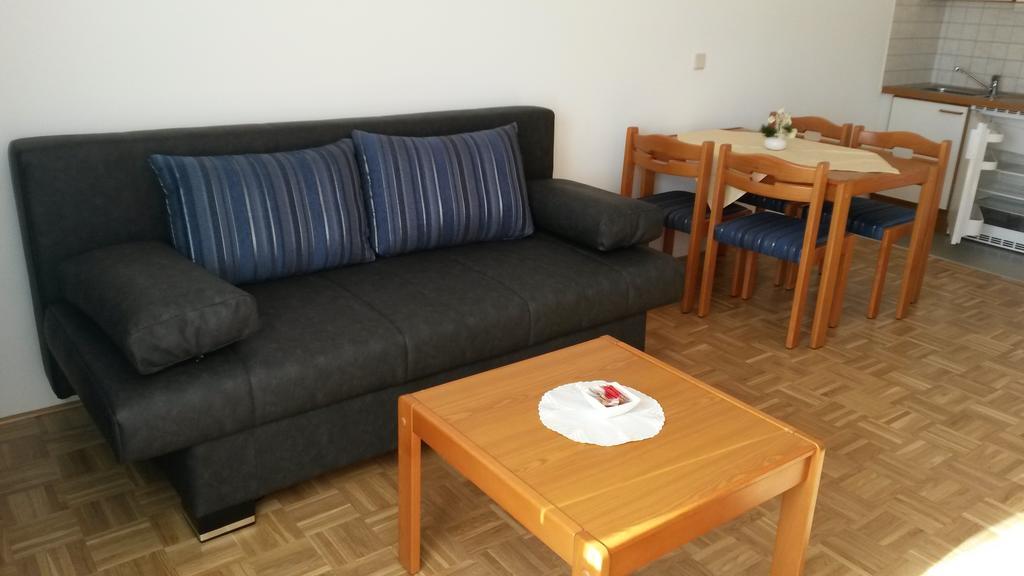 Panoramablickhotel - Lakeview Apartments Annenheim Bilik gambar