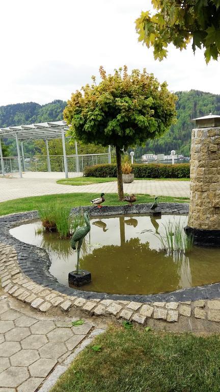 Panoramablickhotel - Lakeview Apartments Annenheim Luaran gambar